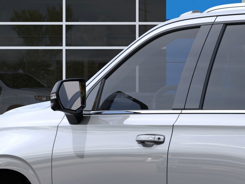 2025 Chevrolet Tahoe LT photo 8