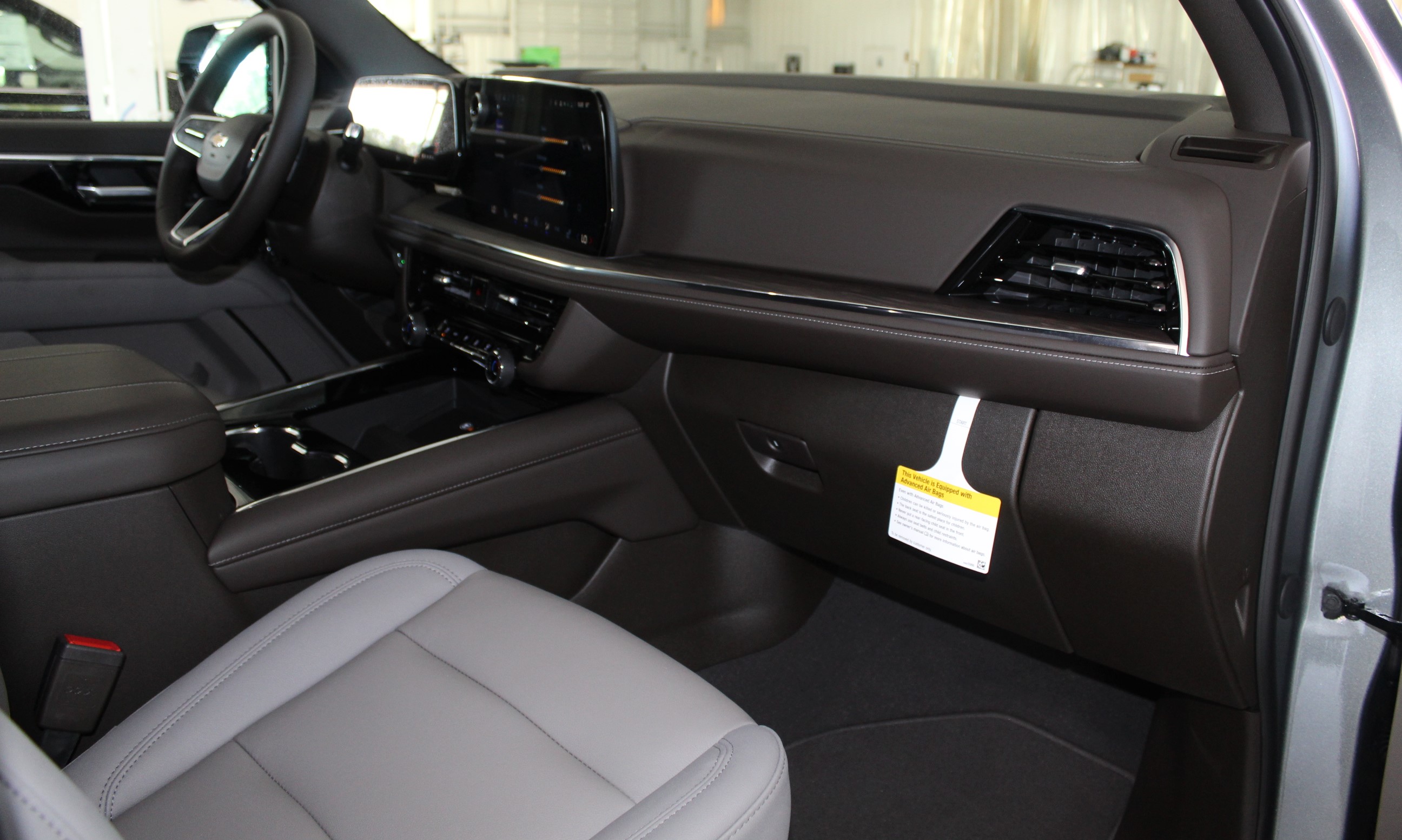 2025 Chevrolet Tahoe LT photo 9