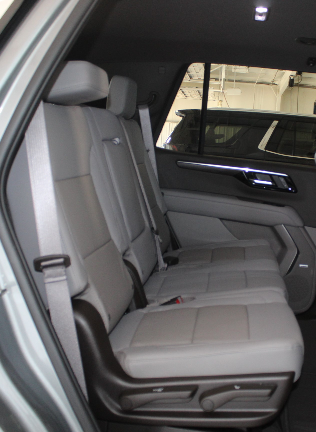 2025 Chevrolet Tahoe LT photo 8