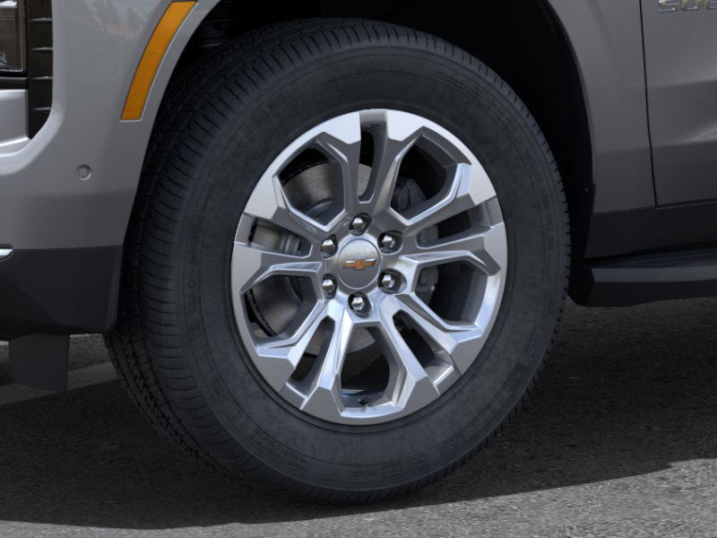 2025 Chevrolet Suburban LS photo 9
