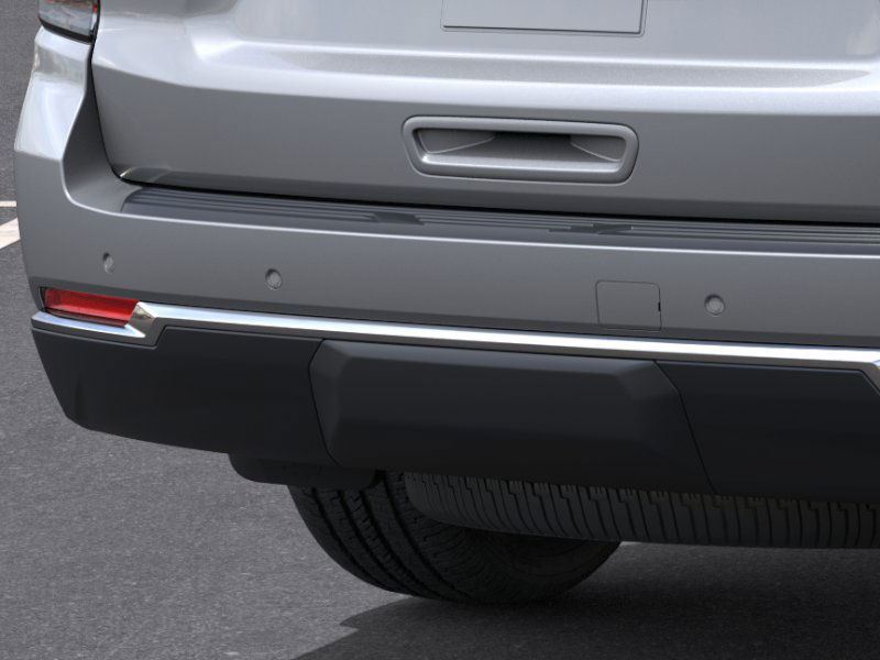 2025 Chevrolet Suburban LS photo 13