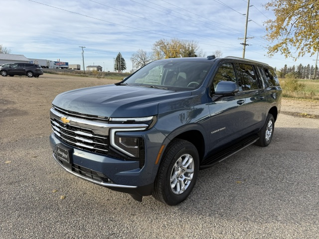 2026 Chevrolet Suburban LT photo 2