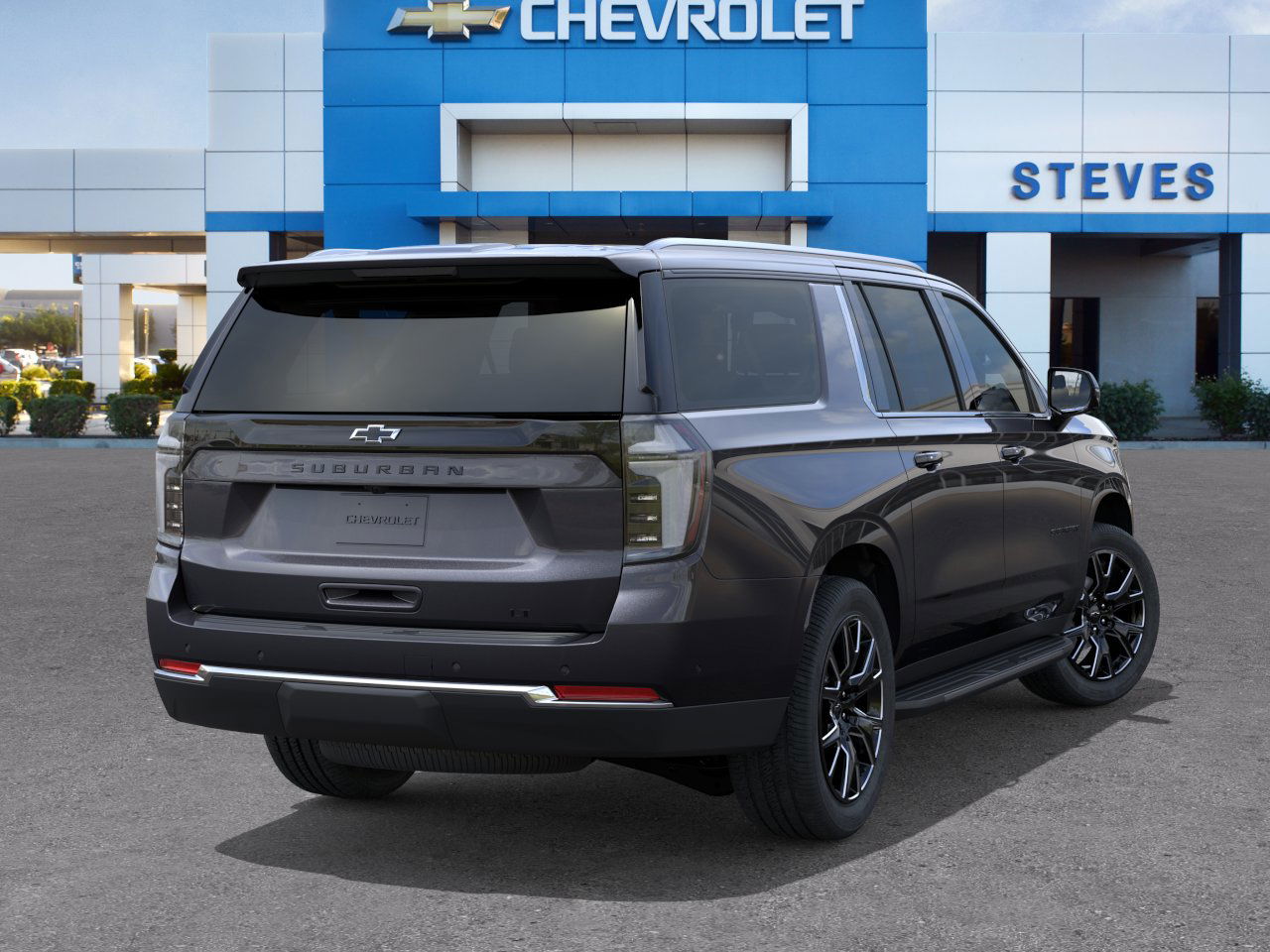 2025 Chevrolet Suburban LT photo 4