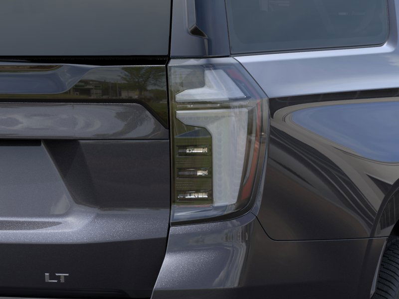 2025 Chevrolet Suburban LT photo 11