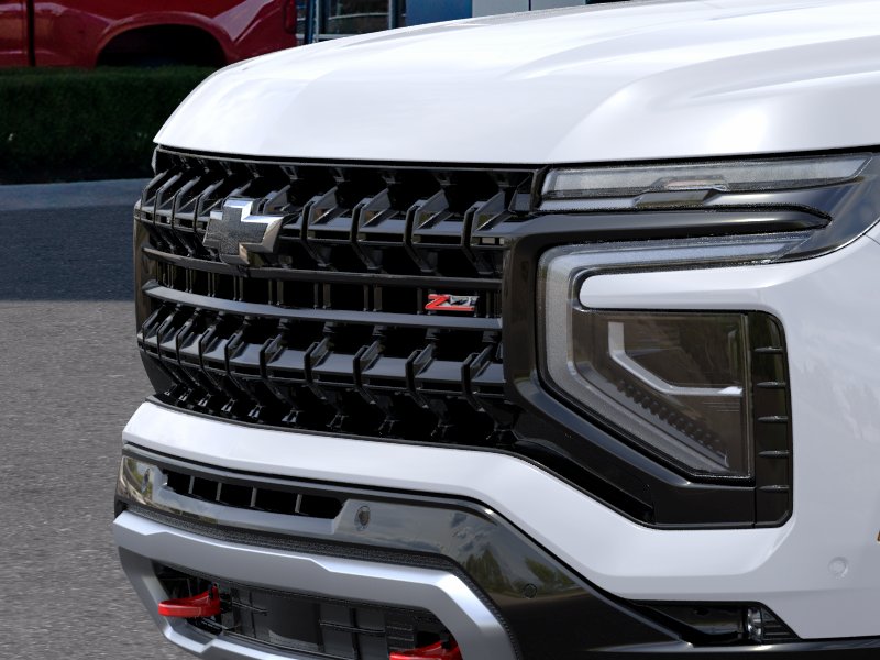 New 2026 Summit White Chevrolet Z71 image 38