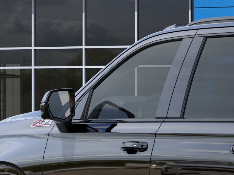 2026 Chevrolet Suburban Z71 - Photo 12
