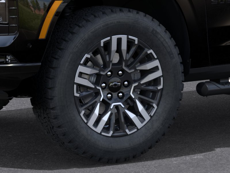 2026 Chevrolet Suburban Z71 - Photo 9