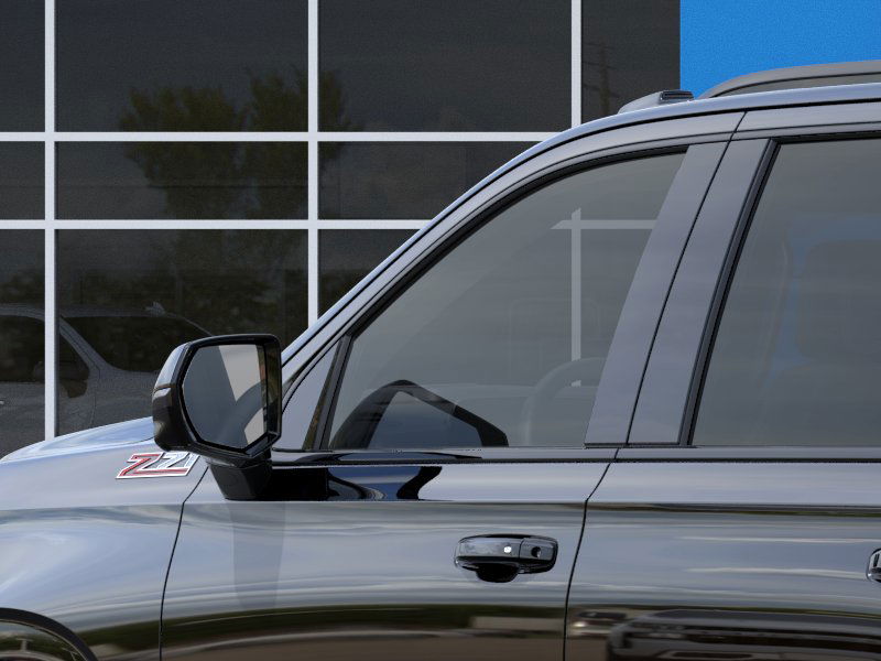 2026 Chevrolet Suburban Z71 photo 12