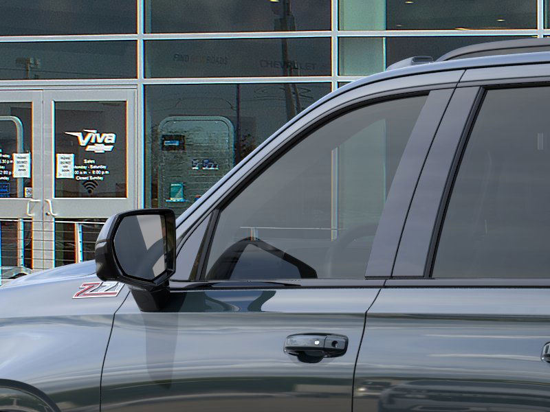 2026 Chevrolet Suburban Z71 photo 12