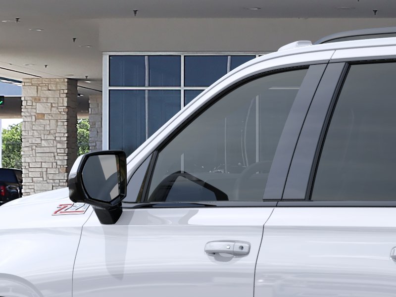 New 2026 Summit White Chevrolet Z71 image 36