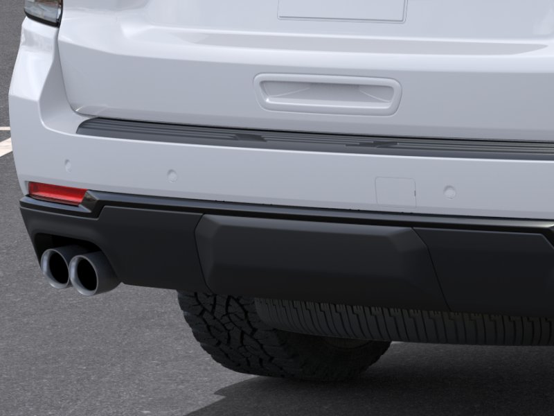 New 2026 Summit White Chevrolet Z71 image 38