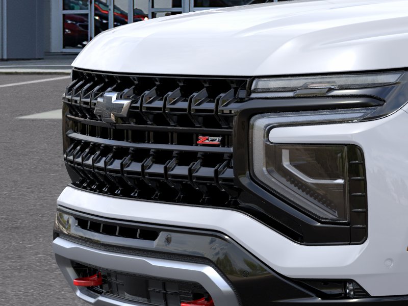 New 2026 Summit White Chevrolet Z71 image 37