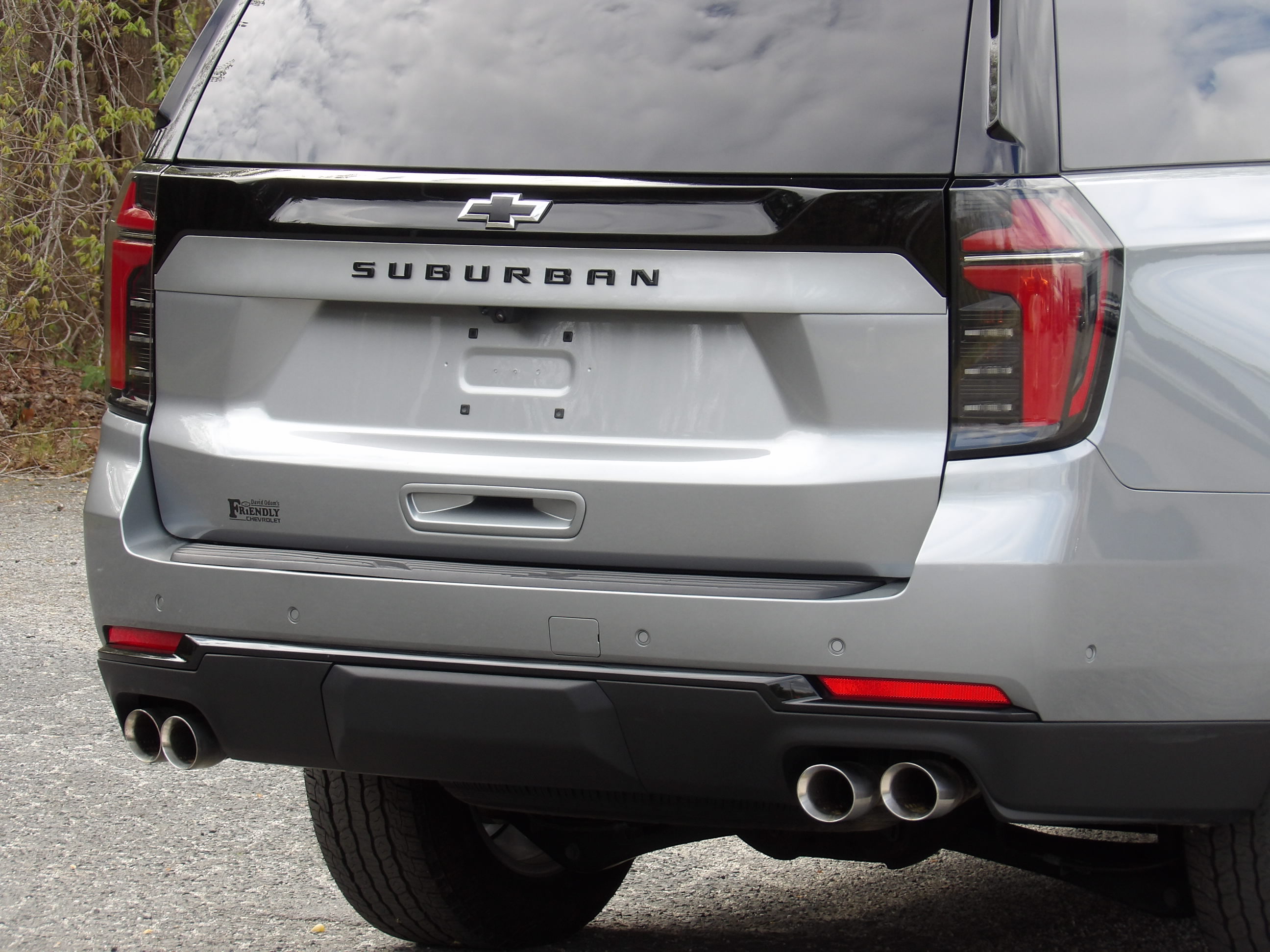 2025 Chevrolet Suburban Z71 - Photo 43