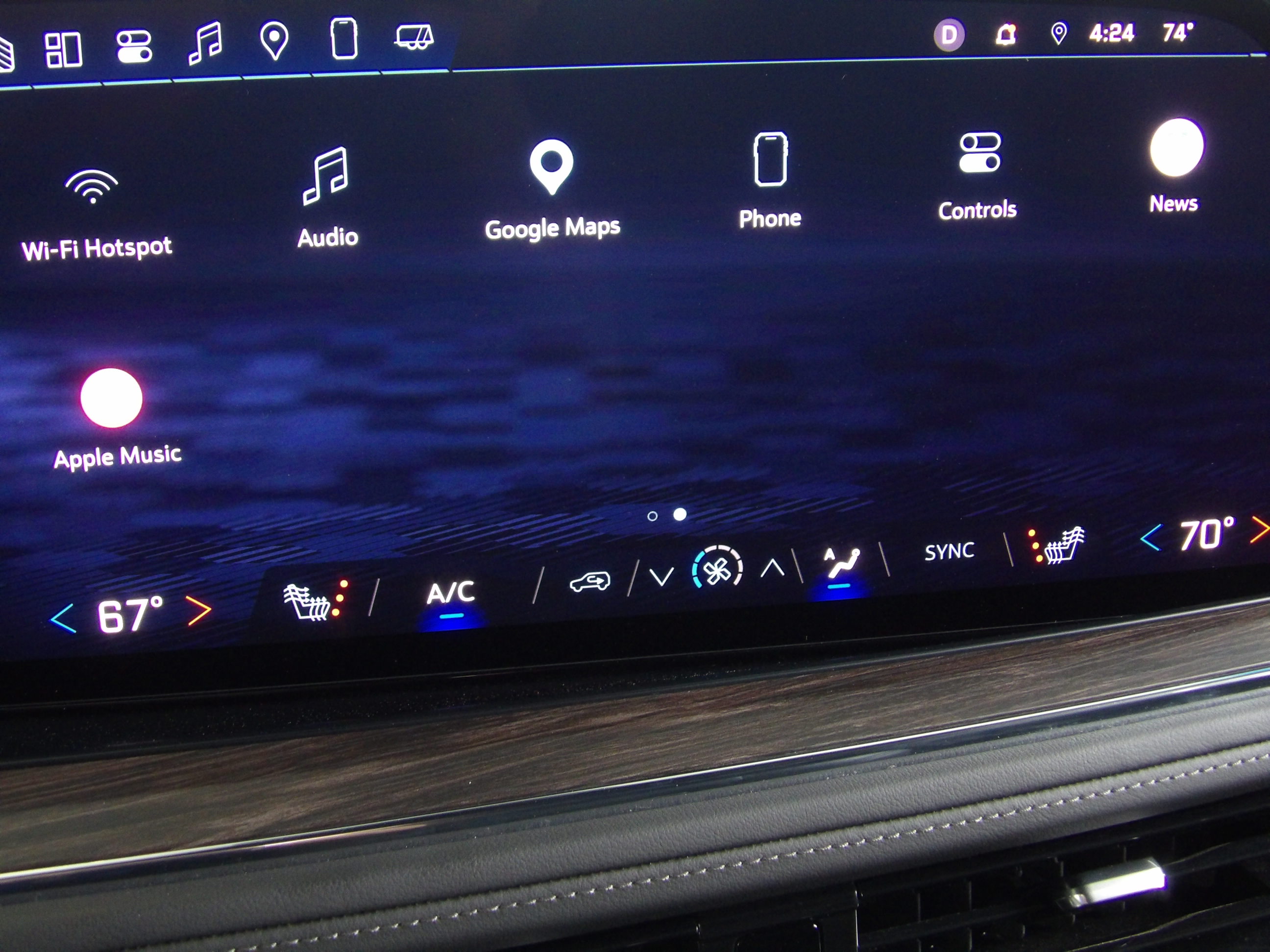 2025 Chevrolet Suburban Z71 - Photo 39