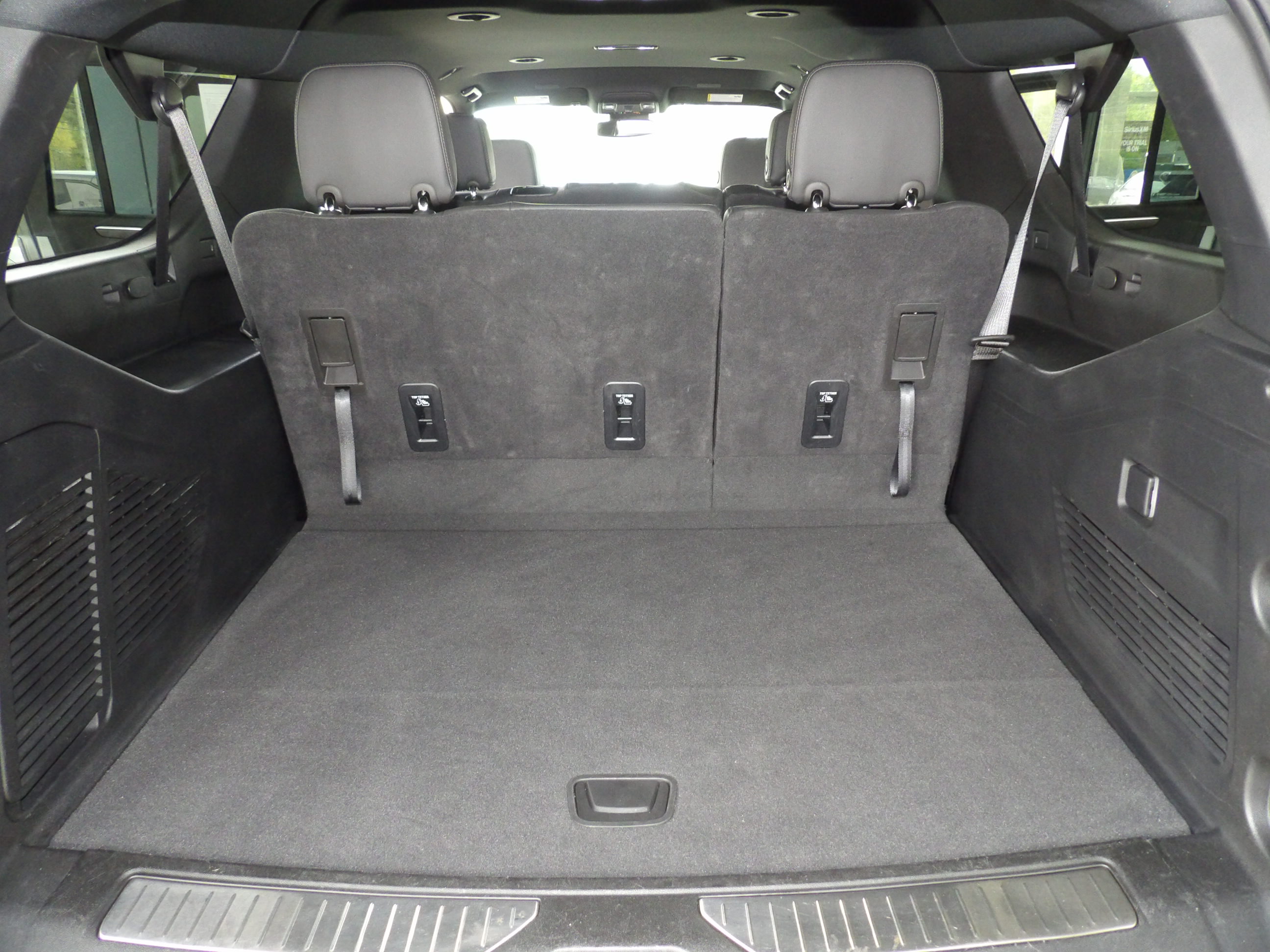 2025 Chevrolet Suburban Z71 - Photo 52