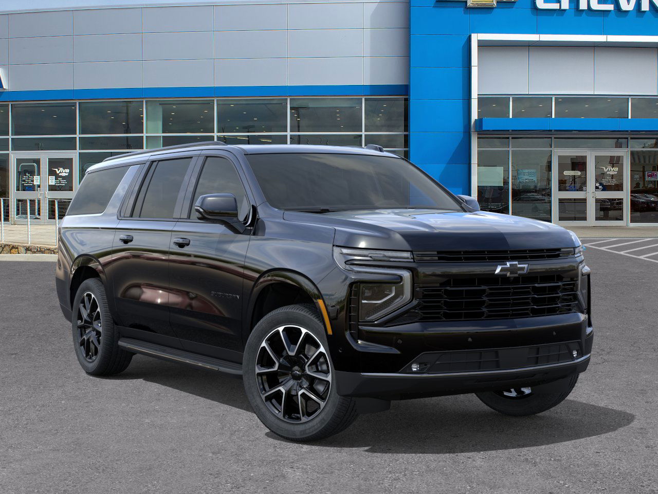 2026 Chevrolet Suburban RST photo 7