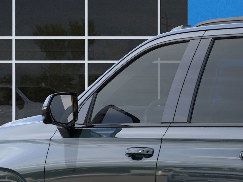 2025 Chevrolet Suburban RST photo 10
