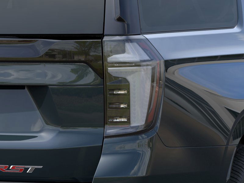 2025 Chevrolet Suburban RST photo 9