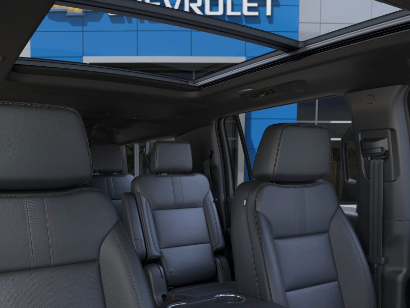 2025 Chevrolet Suburban RST photo 21