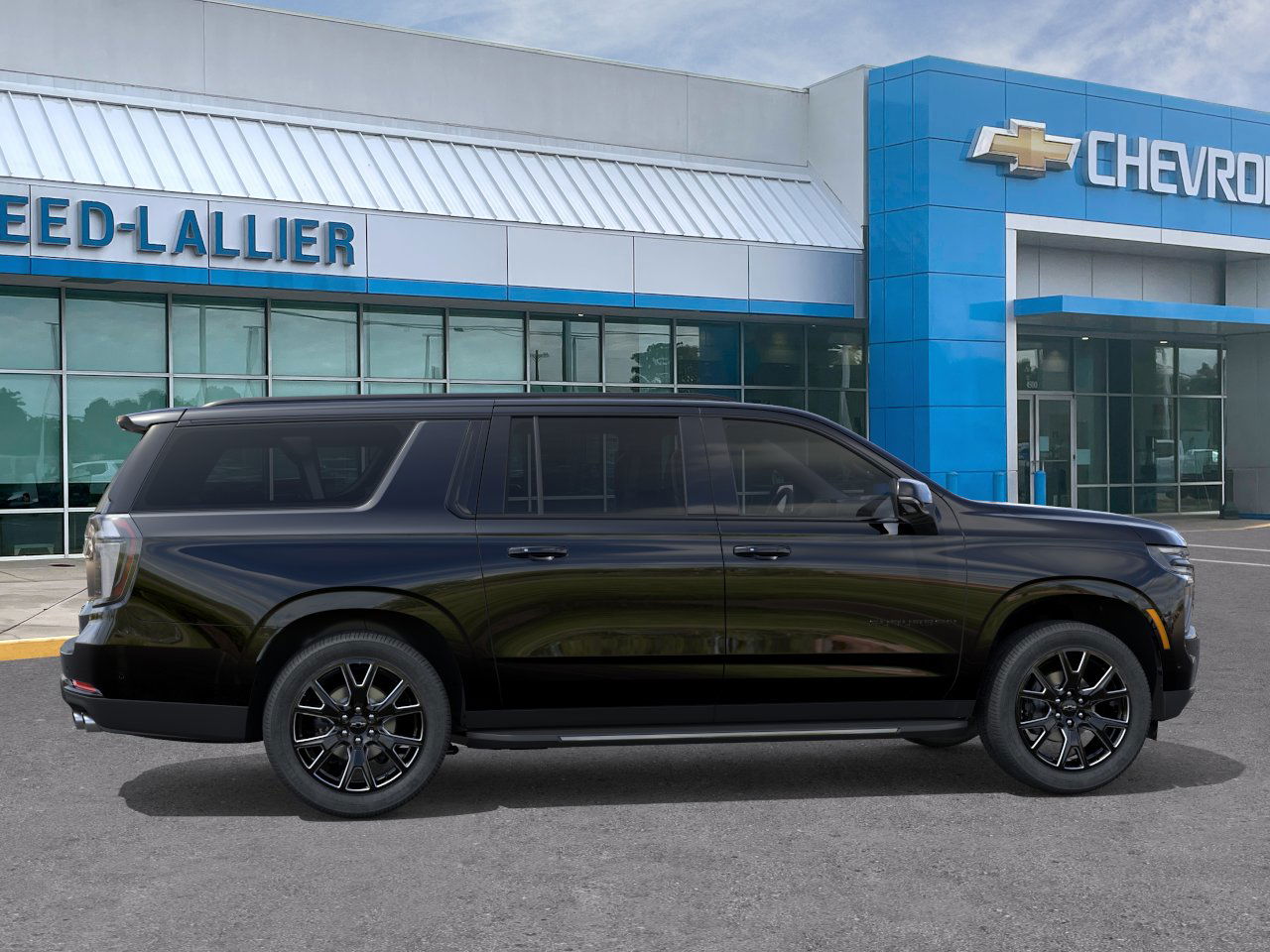 2025 Chevrolet Suburban RST photo 31