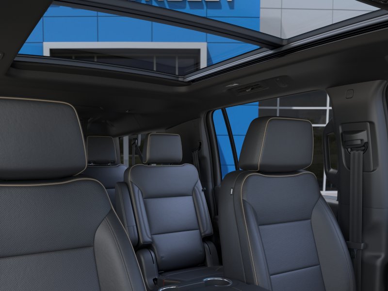 New 2026 Polar White Tricoat Chevrolet Premier image 38