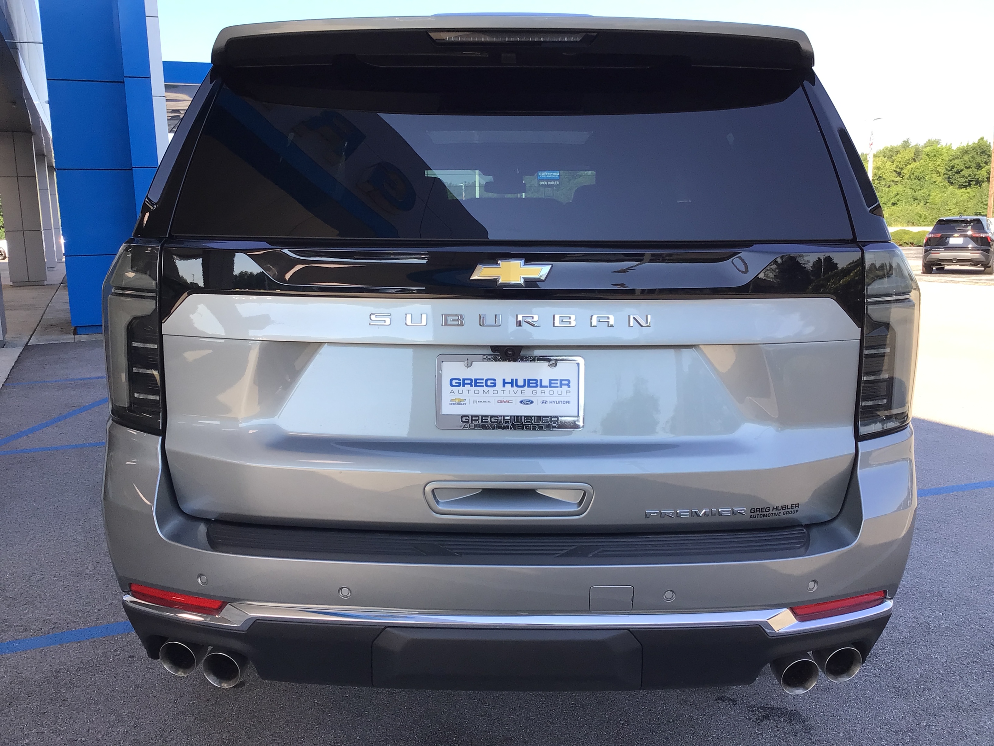 2026 Chevrolet Suburban Premier - Photo 7