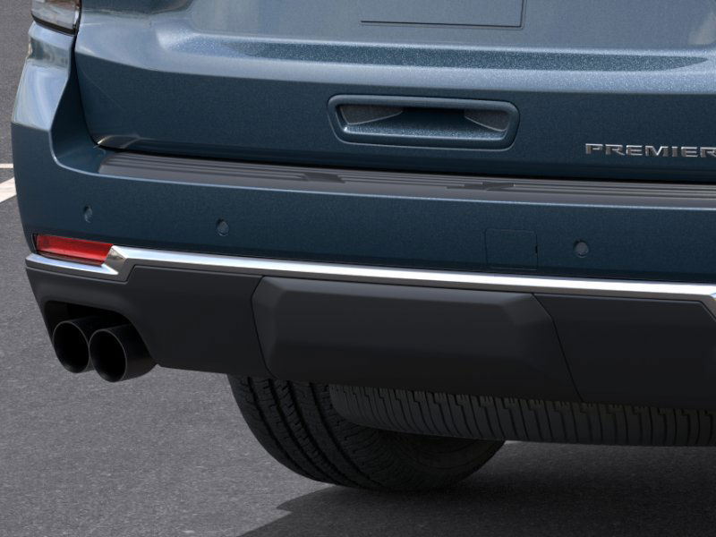 2025 Chevrolet Suburban Premier photo 13