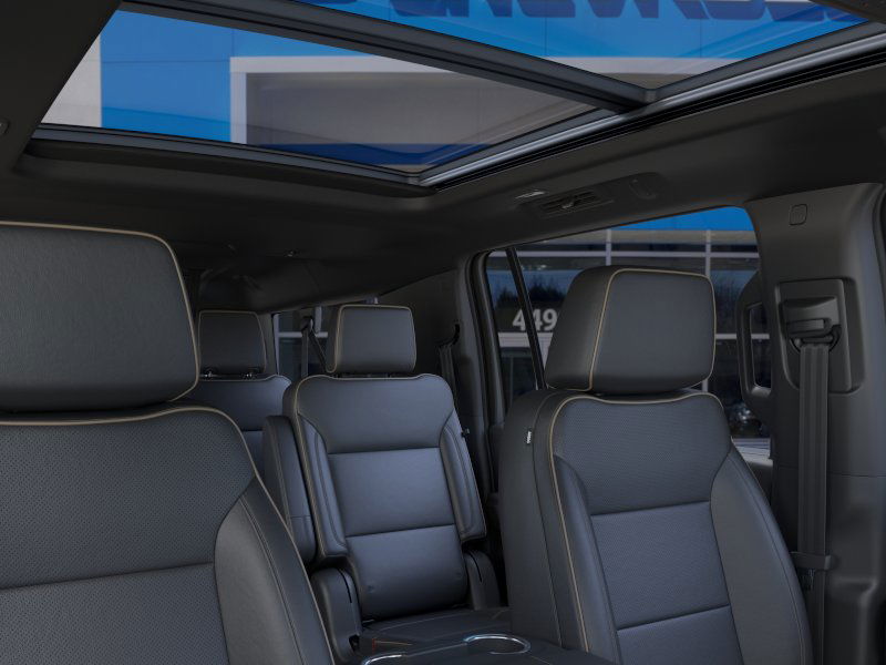 2025 Chevrolet Suburban Premier photo 21