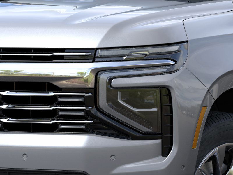 2025 Chevrolet Suburban Premier photo 8
