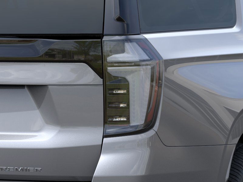 2025 Chevrolet Suburban Premier photo 9