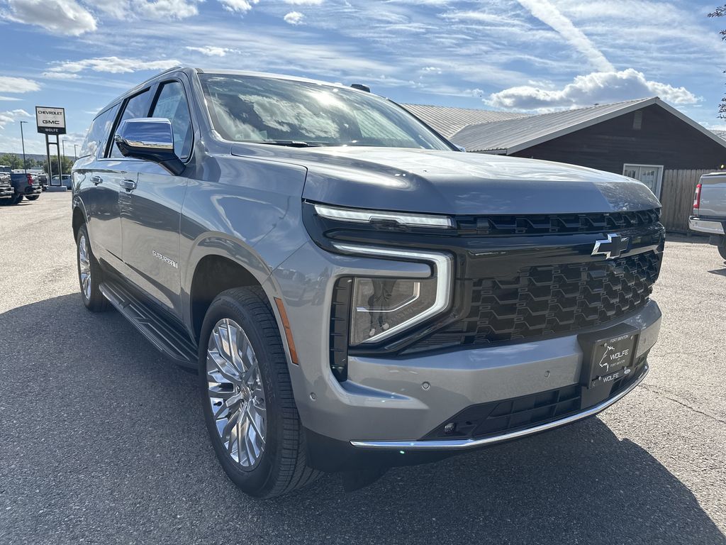 2025 Chevrolet Suburban Premier's photo
