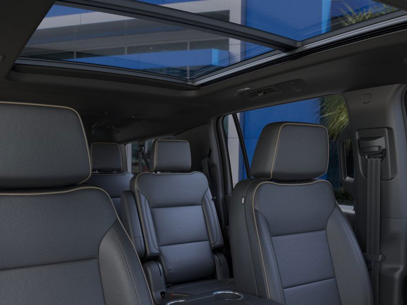 2025 Chevrolet Suburban Premier photo 35