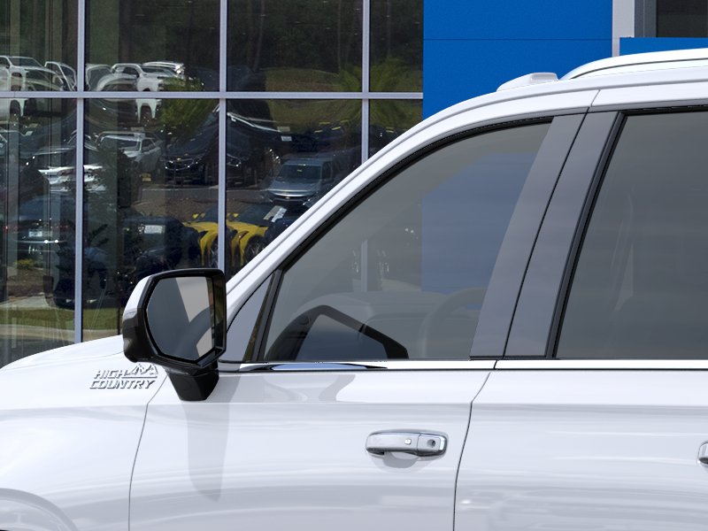 New 2026 Polar White Tricoat Chevrolet High Country image 12