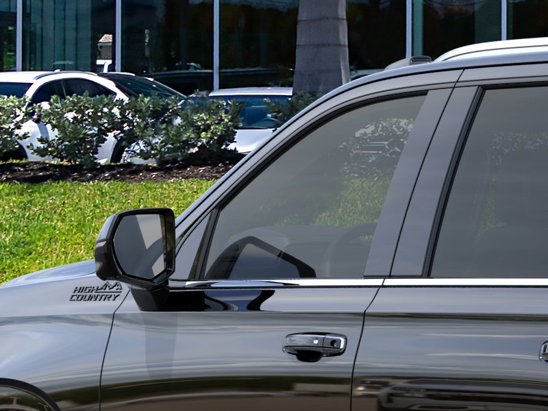 2026 Chevrolet Suburban High Country - Photo 12