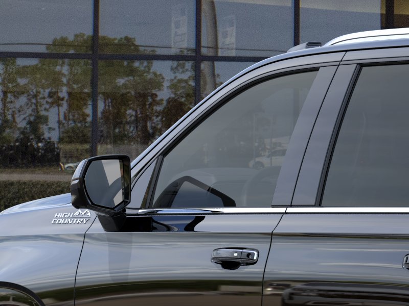 2026 Chevrolet Suburban High Country - Photo 36