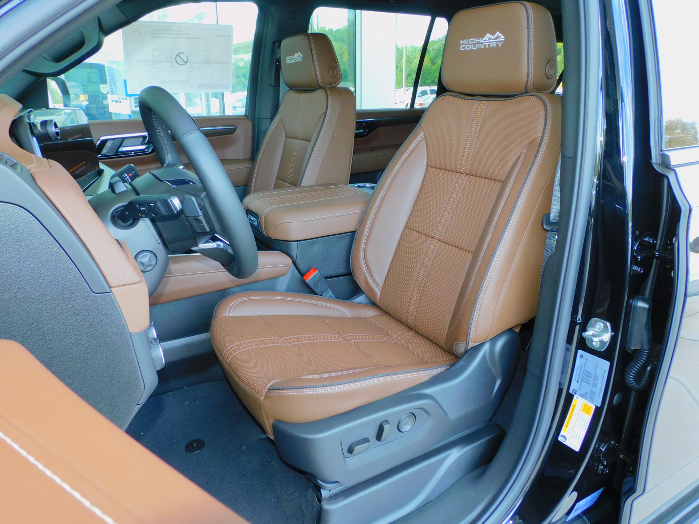 2026 Chevrolet Suburban High Country photo 14