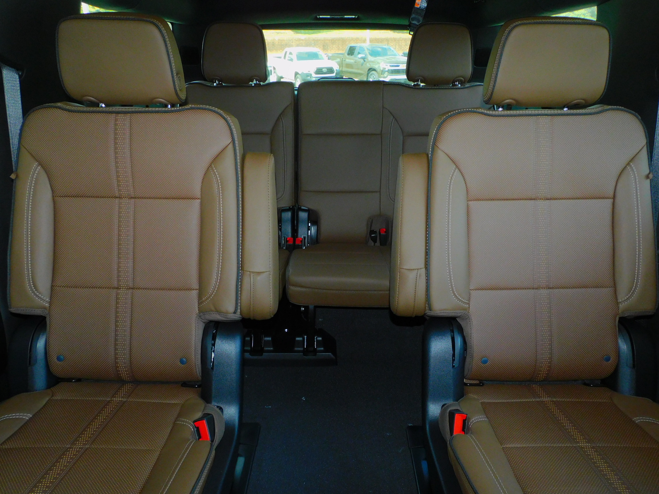 2026 Chevrolet Suburban High Country photo 22
