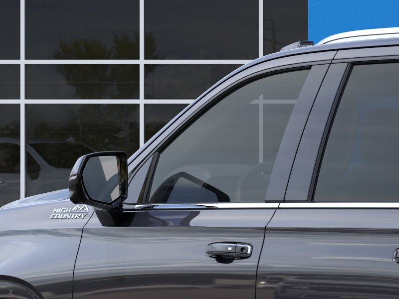 2026 Chevrolet Suburban High Country - Photo 36