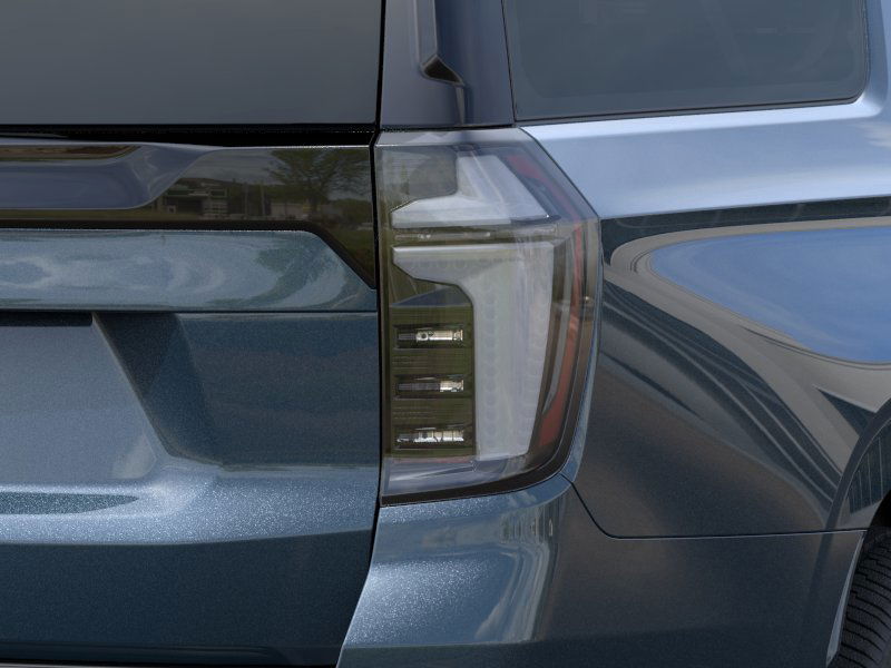 2025 Chevrolet Suburban High Country photo 11