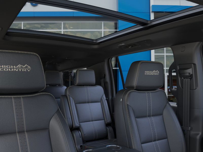 2025 Chevrolet Suburban High Country photo 23
