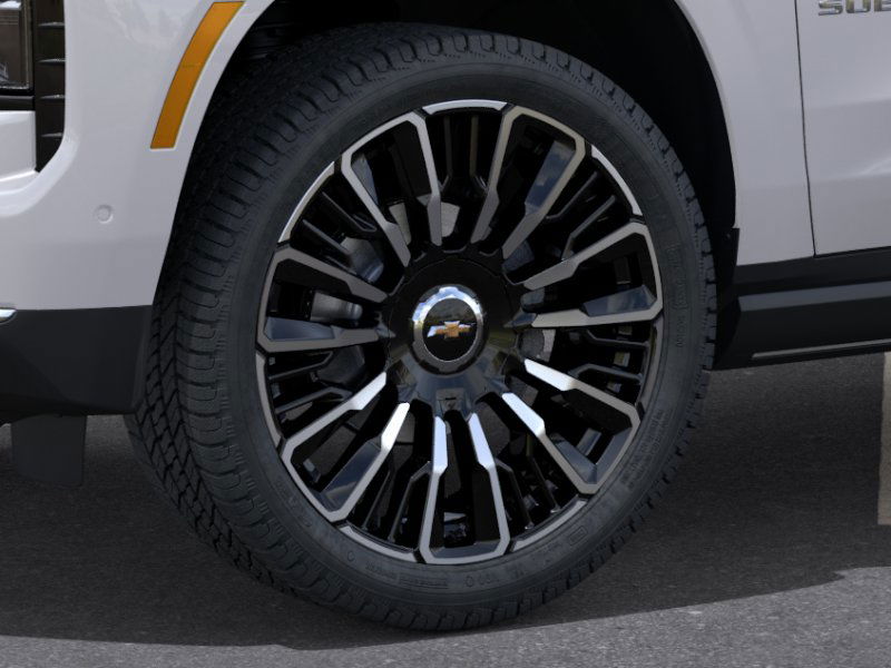 2025 Chevrolet Suburban High Country photo 8