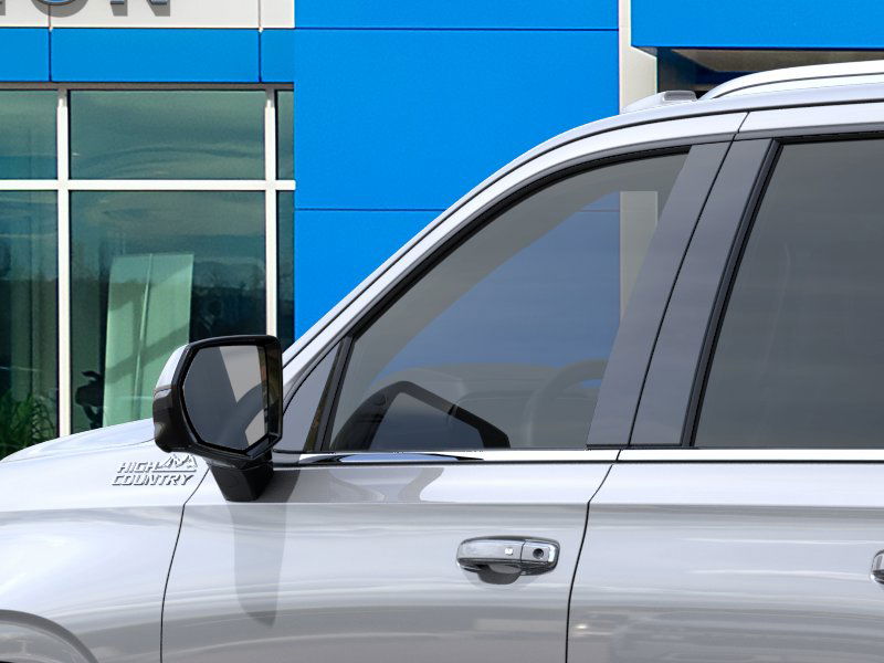 2025 Chevrolet Suburban High Country - Photo 38