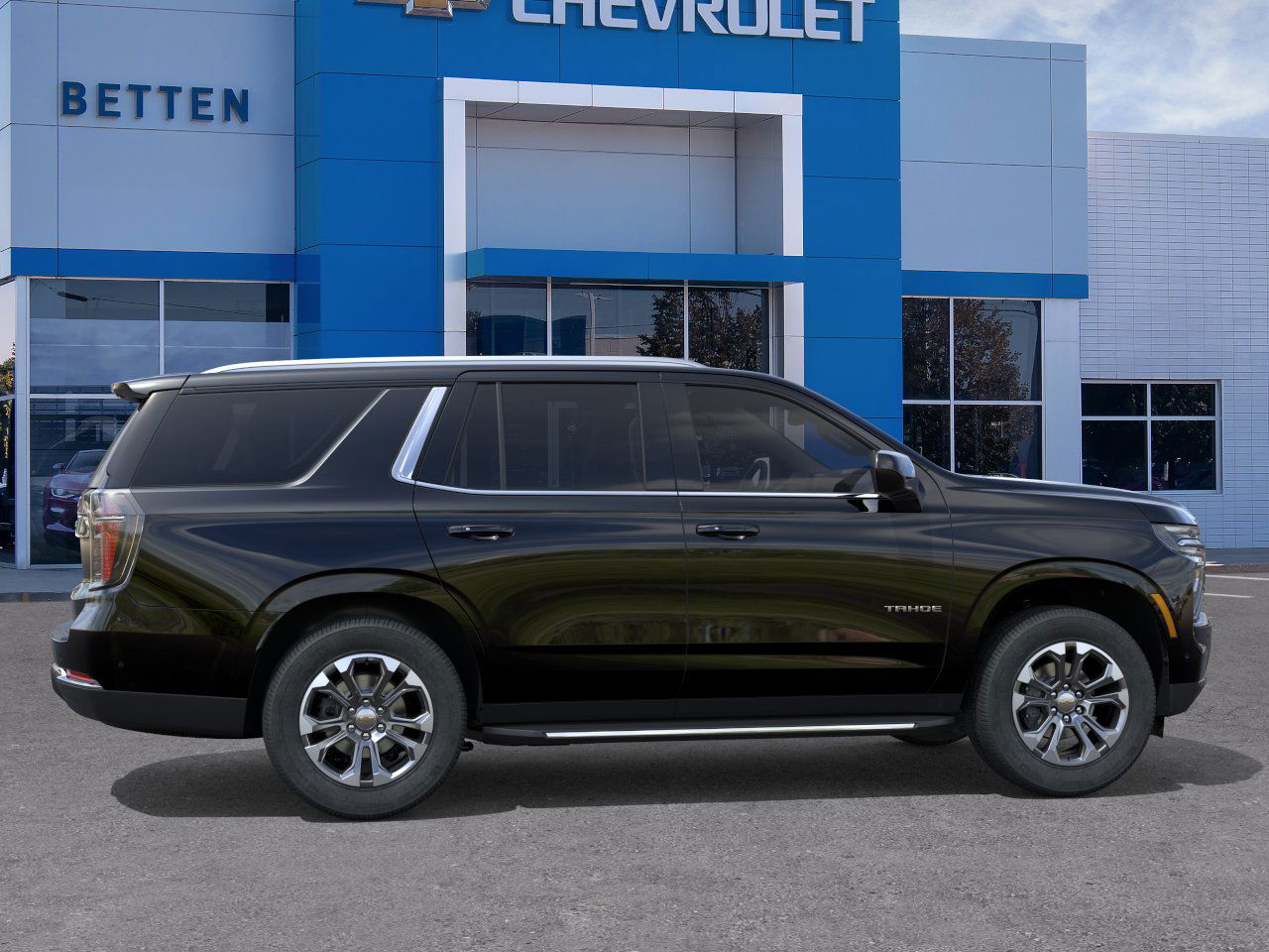 2026 Chevrolet Tahoe LS photo 4