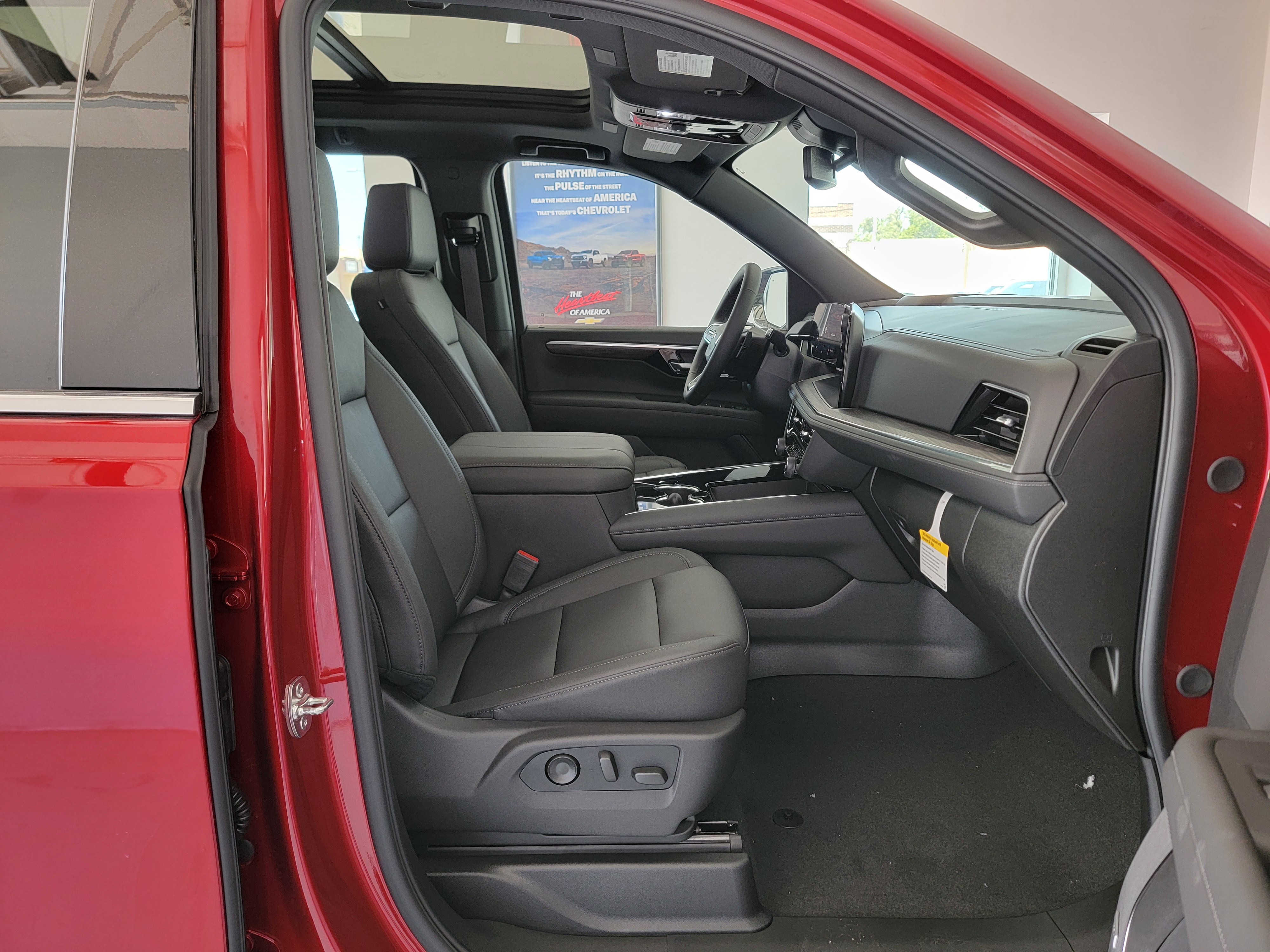 2026 Chevrolet Tahoe LT - Photo 31