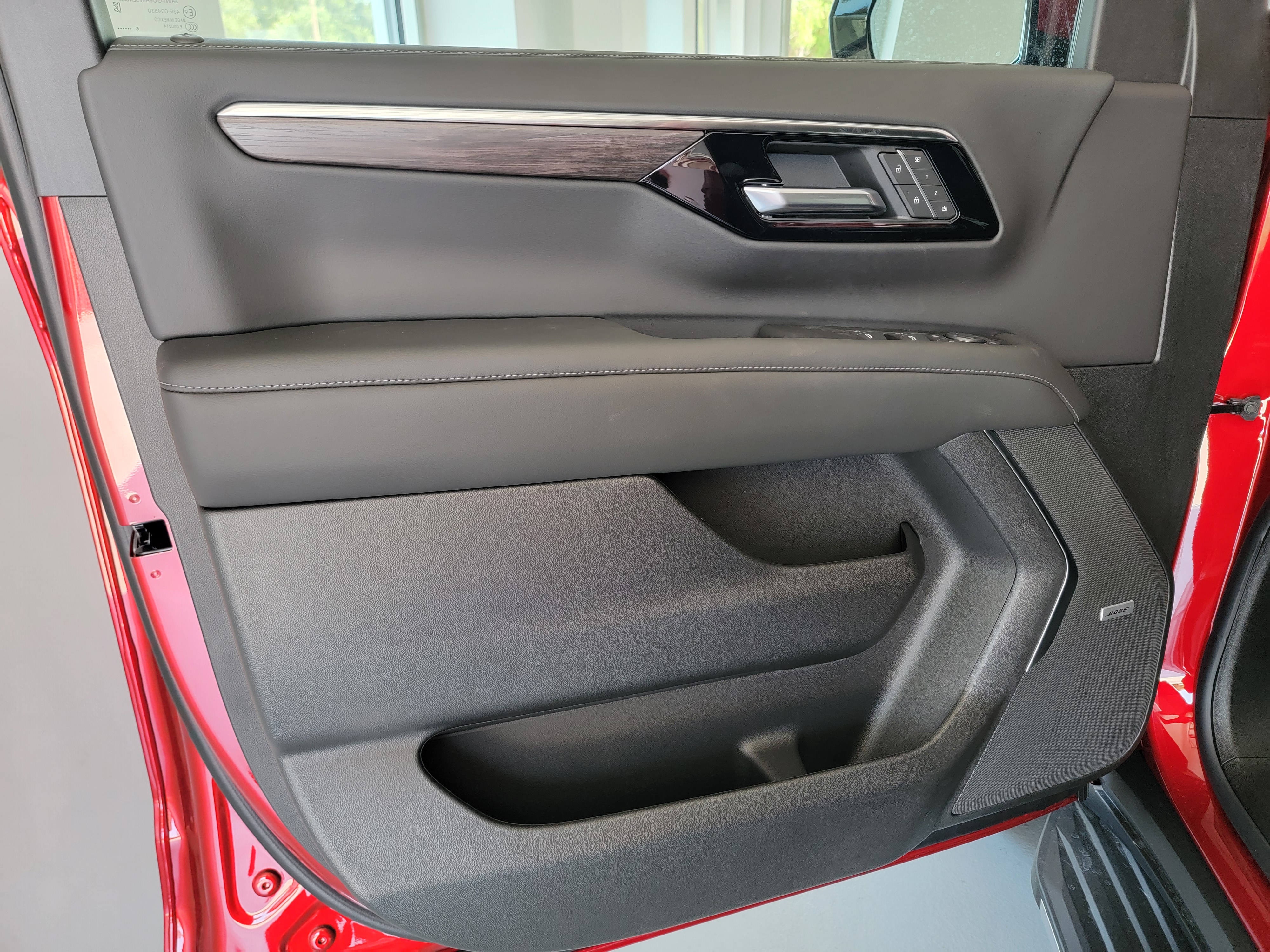 2026 Chevrolet Tahoe LT - Photo 12