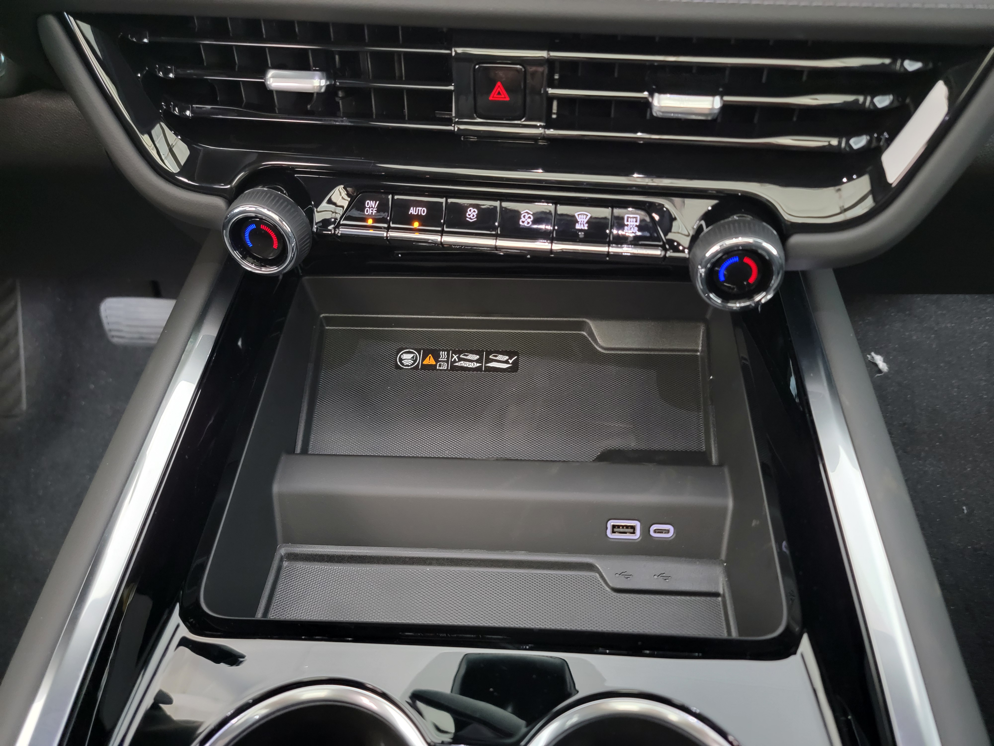 2026 Chevrolet Tahoe LT - Photo 27