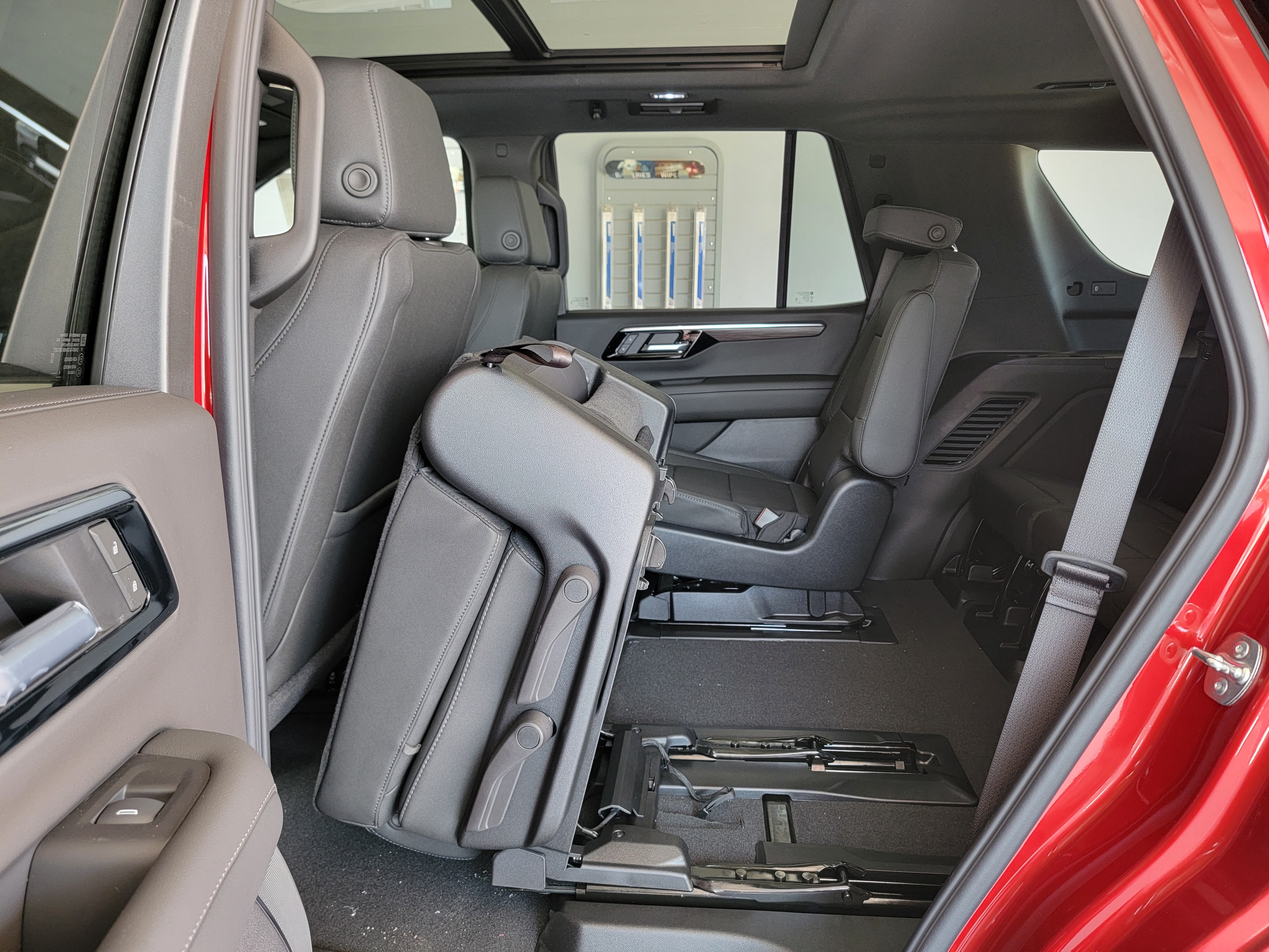 2026 Chevrolet Tahoe LT - Photo 43