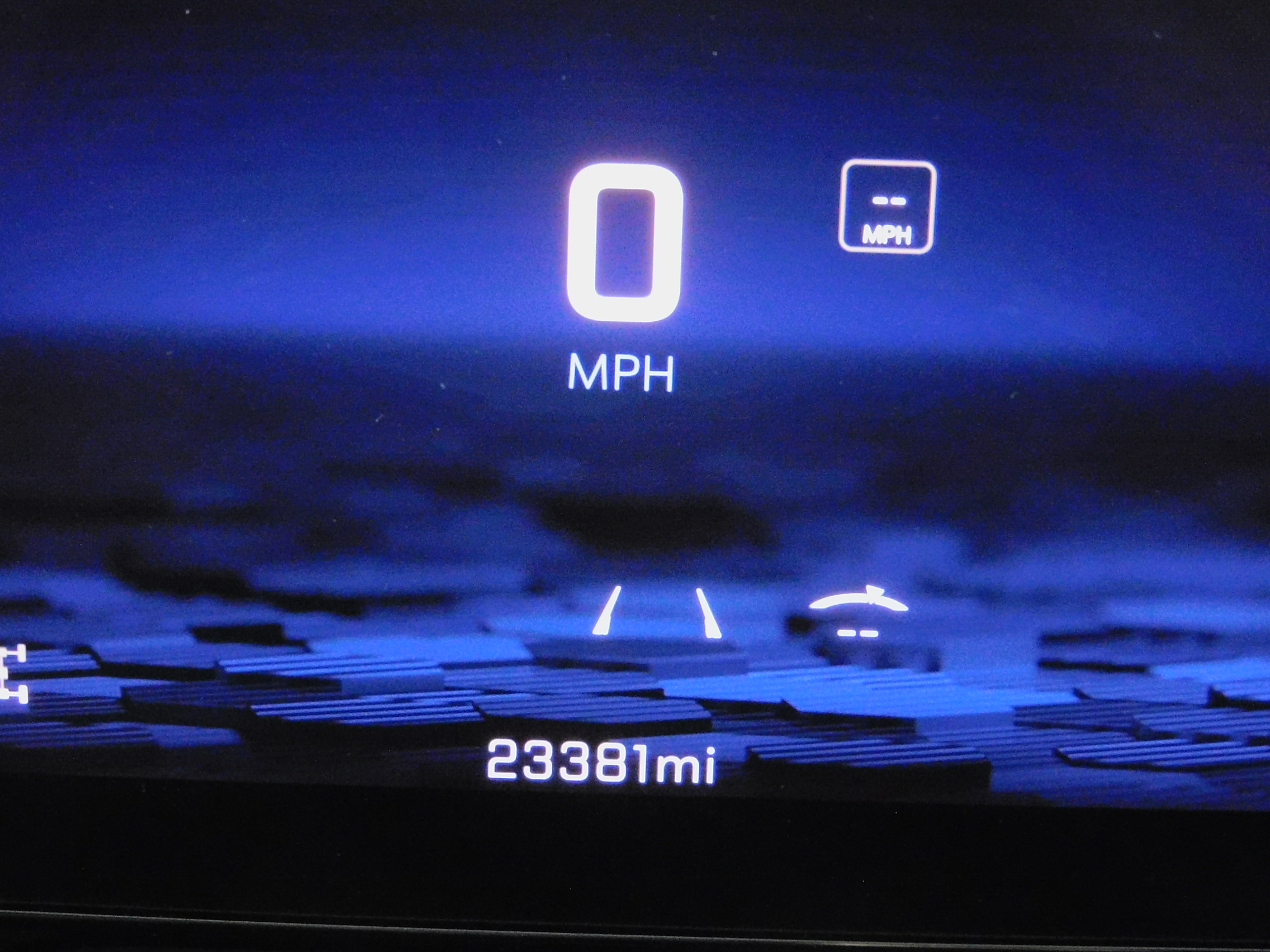 Used 2025 Summit White Chevrolet LT image 33