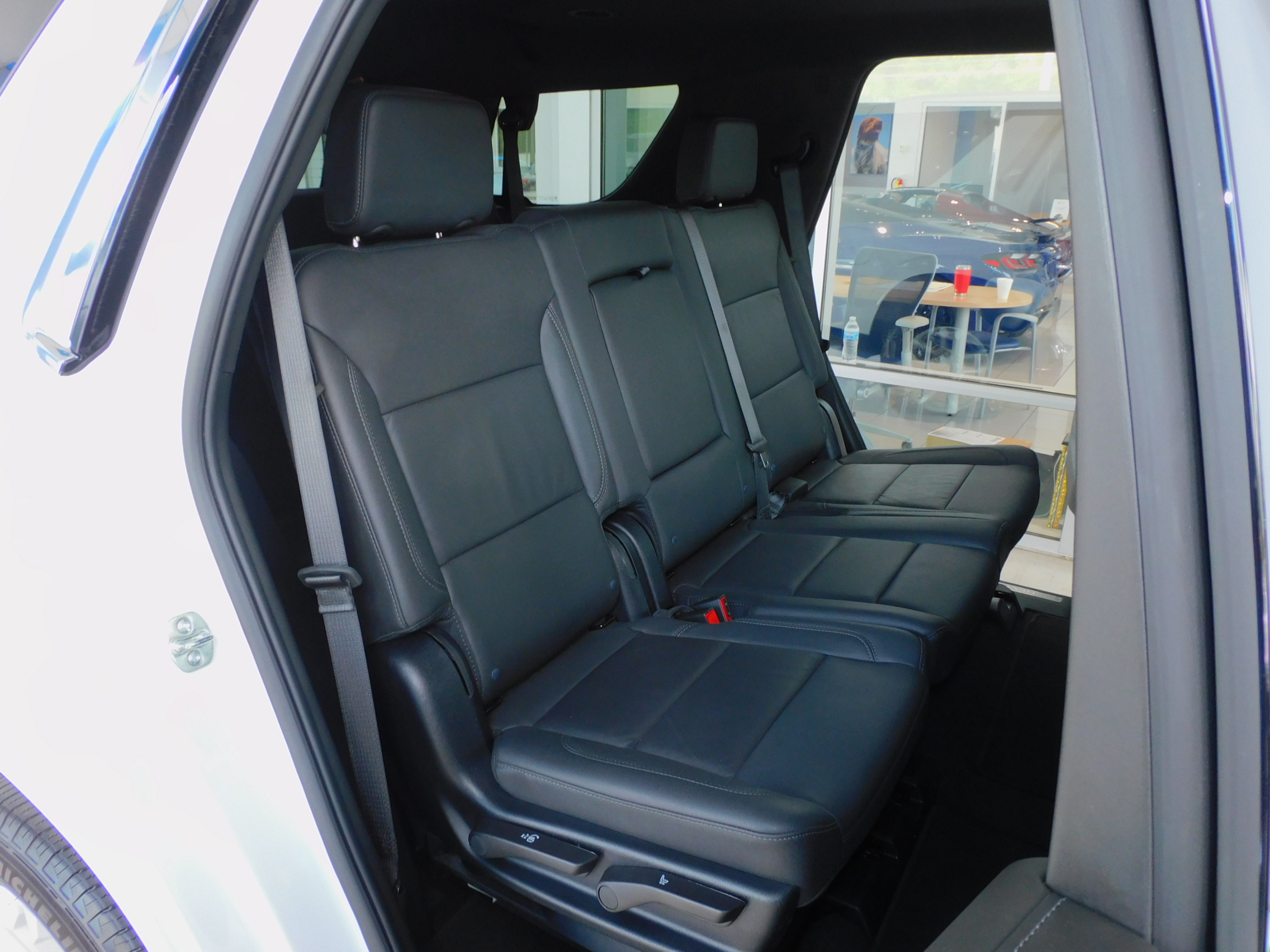 Used 2025 Summit White Chevrolet LT image 26