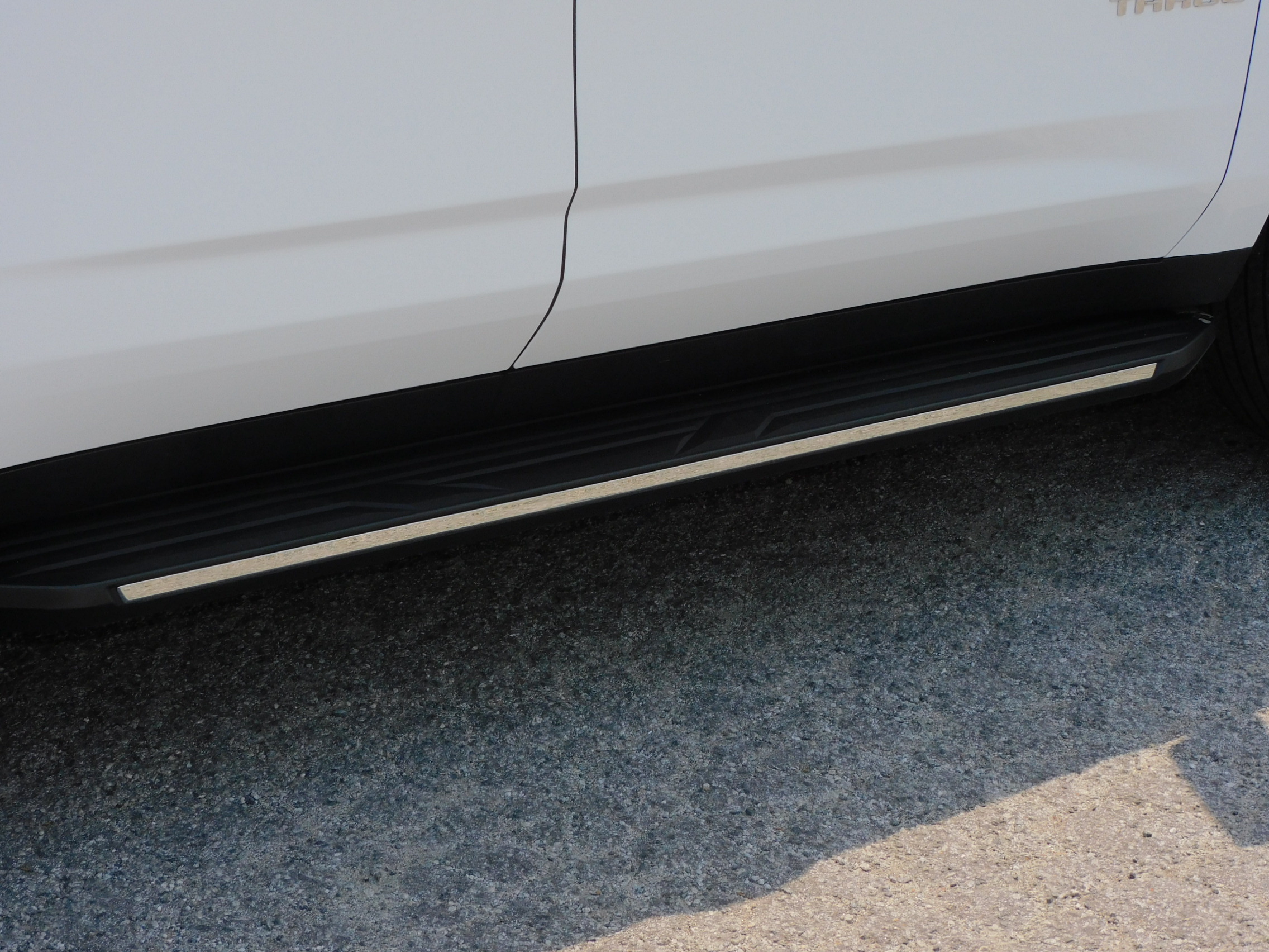 Used 2025 Summit White Chevrolet LT image 15